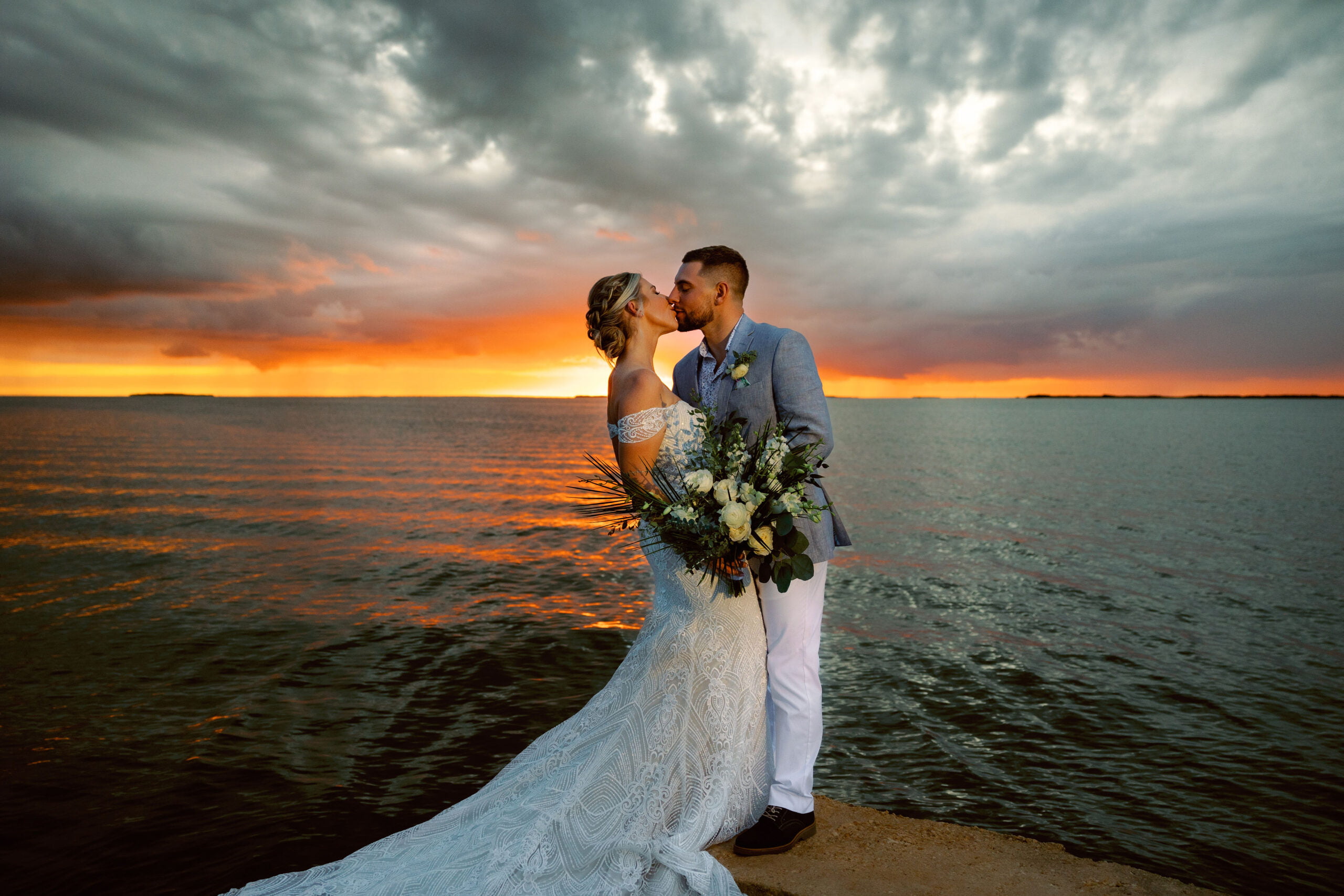 You are currently viewing Sun Kisses the Horizon – Real Wedding – Alligator Reef Package