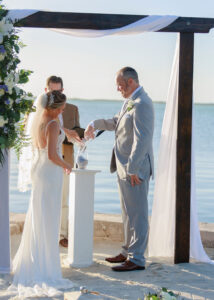 Read more about the article Escape to Paradise: A Dreamy Honeymoon Elopement in the Florida Keys